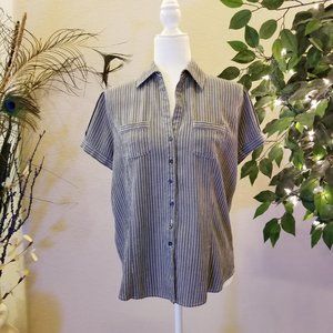 Pinstriped button down short sleeve casual shirt